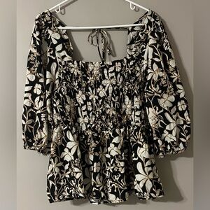 AVA & VIV size 1X, black,off white & mustard yellow floral puff sleeved blouse